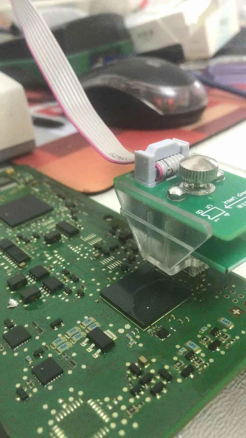 OEM BMW FEM-BDC 95128/95256 Chip IMMO Data Reading 8-PIN Adapter for VVDI Prog - Product feature detail 2