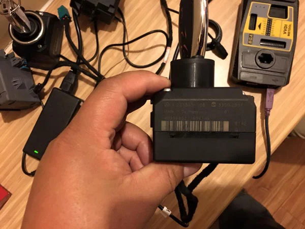 VVDI MB BGA Tool Including BGA Calculator Function+1 Year Unlimited Tokens+7Pcs EZS Test Cable - Adapter and connection details